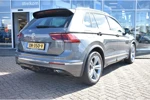 Volkswagen Tiguan 1.5 TSI 150PK DSG-7 Highline Business R-Line | PANORAMADAK | NAVIGATIE | TREKHAAK