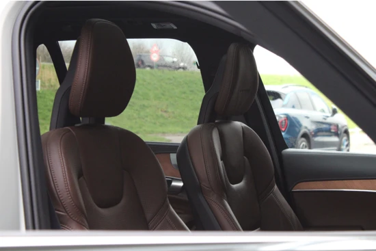 Volvo XC90 T8 Inscription | Luchtvering | Standkachel | Panoramadak | Adaptive Cruise | Bowers & Wilkins | Trekhaak | HUD | 21''