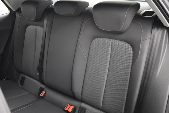 Audi Q2 30 TFSI Sport Pro Line | S-TRONIC/AUT | Achteruitrij camera | parkeersensoren V+A | Cruise Control | 17'' LMV
