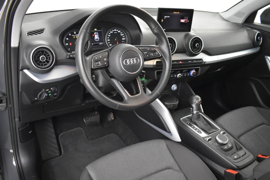 Audi Q2 30 TFSI Sport Pro Line | S-TRONIC/AUT | Achteruitrij camera | parkeersensoren V+A | Cruise Control | 17'' LMV