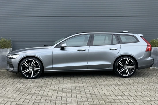 Volvo V60 2.0 B3 Momentum Advantage