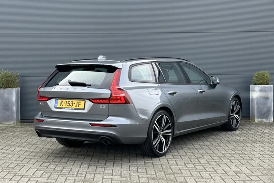 Volvo V60 2.0 B3 Momentum Advantage