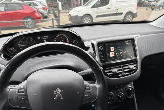 Peugeot 208 1.2 PureTech Allure