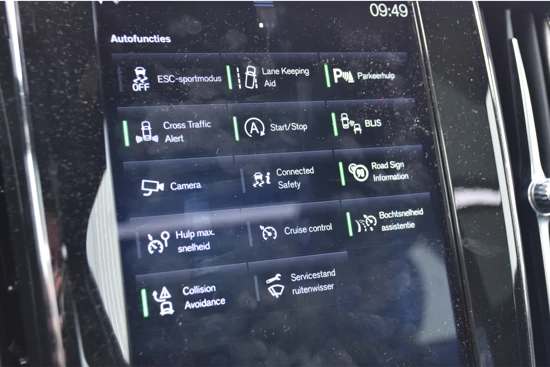 Volvo V60 T4 R-Design #Panorama #PilotAssist #Standkachel