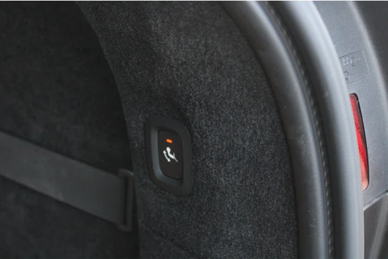 Volvo V90 T8 Recharge AWD Plus Bright | Panoramadak | 360 Camera | Full LED | Trekhaak | Getint glas