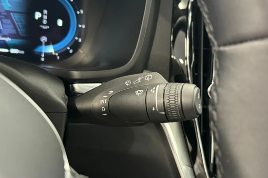 Volvo V60 B4 Plus Dark | IntelliSafe Assist | Climate Pack | Camera | Leder |