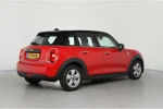 MINI Cooper 1.5 Business Edition | Dealer Onderhouden! | 1e Eigenaar! | Navi | Airco | Cruise | Parkeersensoren | DAB | Lichtmetalen Velgen