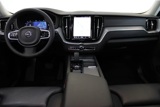 Volvo XC60 B4 200PK Ultimate Bright | 360º Camera | HK Audio | Panoramadak | HUD Display