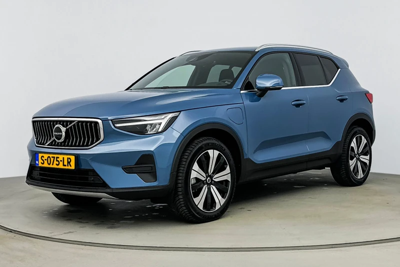 Volvo XC40 RECHARGE T4 PLUS DARK | INTELLISAFE | KEYLESS | APPLE | PDC V+A | GETINT GLAS