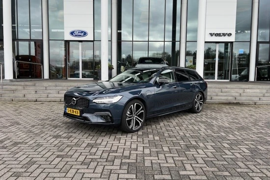 Volvo V90 T8 Recharge Ultimate Dark | 20" | Luchtvering | B&W | Stoelmassage | Trekhaak | 360 Camera | Gelaagd glas | Head-up