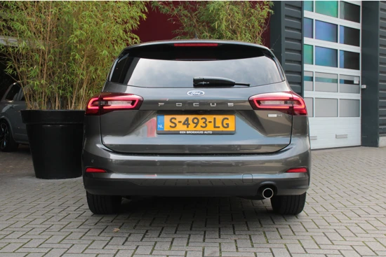 Ford Focus Wagon 1.0 EcoBoost Hybrid Titanium X | Camera | Stuur- en stoelverwarming | Keyless | CarPlay