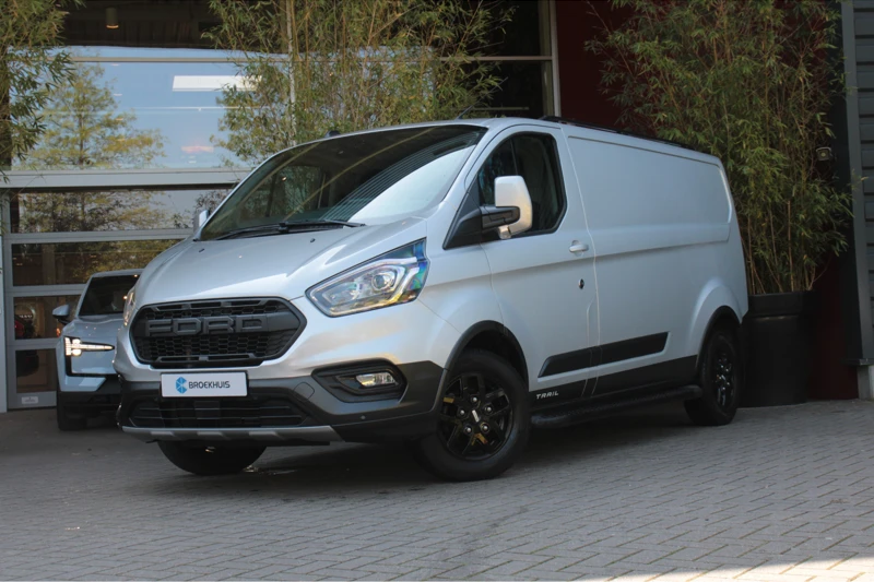 Ford Transit Custom Trail 2.0 TDCi 130PK 320 L2H1 | Vloer en wand bekleding | Trekhaak