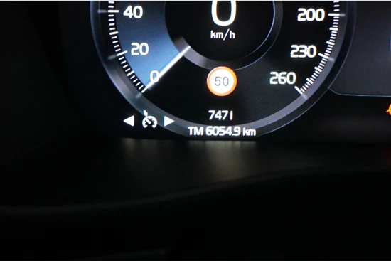 Volvo XC40 T4 Recharge R-Design | Camera | Stoelverwarming | DAB | LED | Navigatie