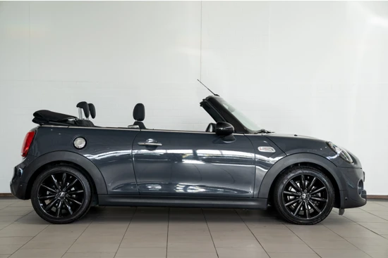 MINI Cabrio 2.0 Cooper S Chili | Automaat | Serious Business Pack | Navi | PDC | Keyless Entry |