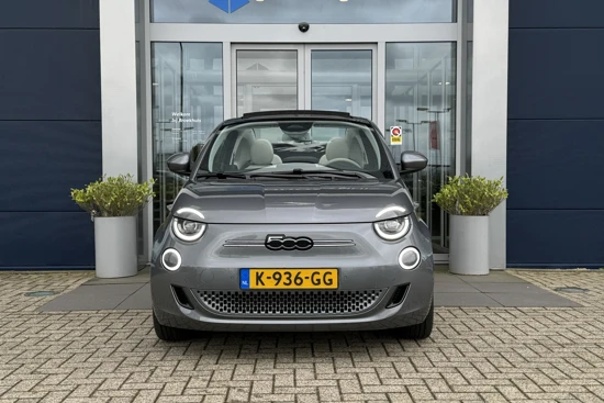 Fiat 500C La Prima 42 kWh | ACC | Camera | Sensoren | Stoelverwarming | Carplay