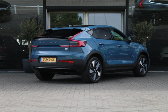 Volvo C40 Plus Extended Range 82 KW/H | Adaptive Cruise | Stuur/stoeverwarming | Camera | 19 Inch | Private-glass | Trekhaak