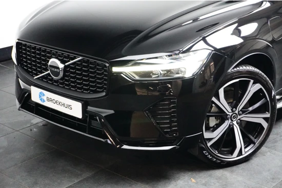 Volvo XC60 Recharge T6 AWD Plus Dark Long Range | Lightning Pack | Getint glas | 21" wielen | Trekhaak | Parkeerverwarming |