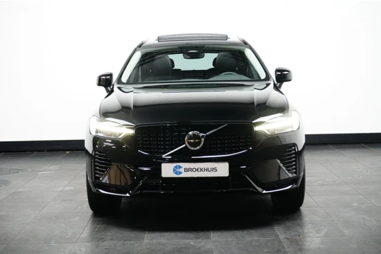 Volvo XC60 Recharge T6 AWD Plus Dark Long Range | Lightning Pack | Getint glas | 21" wielen | Trekhaak | Parkeerverwarming |