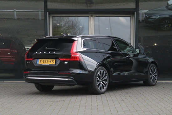 Volvo V60 T6 Recharge AWD Plus Bright | Long Range | Adaptive Cruise | Camera | Getint Glas | BLIS | 19 INCH | Leder