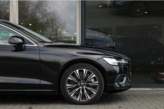 Volvo V60 T6 Recharge AWD Plus Bright | Long Range | Adaptive Cruise | Camera | Getint Glas | BLIS | 19 INCH | Leder