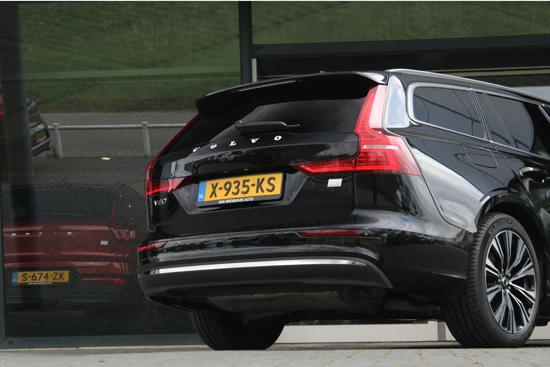 Volvo V60 T6 AWD Plus Bright | Long Range | Adaptive Cruise | Camera | Getint Glas | BLIS | 19 INCH | Leder