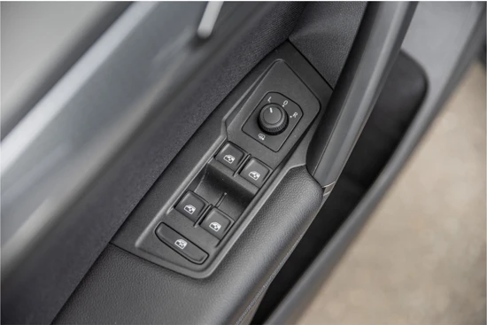 Volkswagen Tiguan 1.5 TSI Elegance | Automaat | Stoelverwarming | Camera