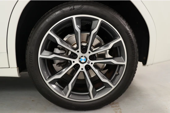 BMW X3 xDrive20i High Executive | M-Pakket | Memory Zetels | LED | Open Dak | Harman/Kardon | Clima | Trekhaak | Navi | Keyless