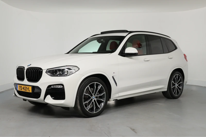 BMW X3 xDrive20i High Executive | M-Pakket | Memory Zetels | LED | Open Dak | Harman/Kardon | Clima | Trekhaak | Navi | Keyless