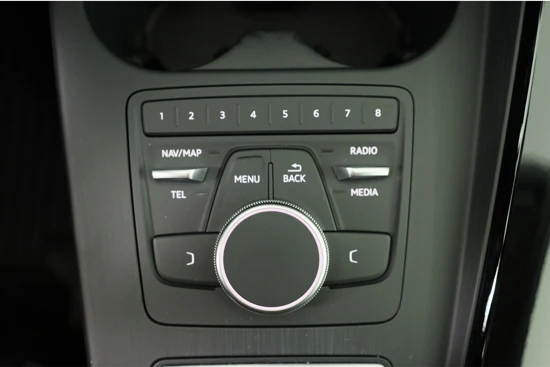 Audi A4 Limousine 35 TFSI Design Pro Line | Leder | Navi | Stoelverwarming | ECC | Keyless | Cruise | LED | 18'' Lichtmetalen Velgen