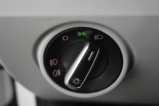 SEAT Mii 1.0 60PK Chill Out | Airco | Navigatie | Bluetooth | Elektrische Ramen | Verwarmbare Spiegels | Privacy Glass | 14''LMV