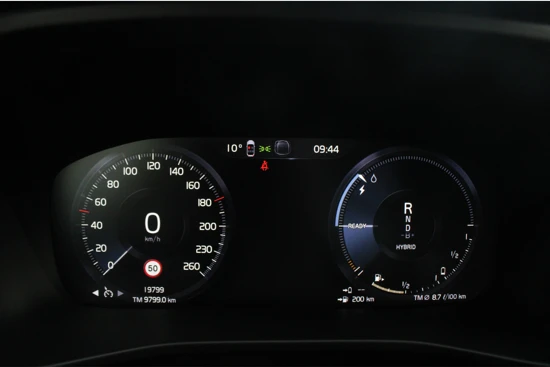 Volvo XC40 T4 Recharge Core Bright | 19'' | Camera | Stoel / stuurverwarming | Privacy-glass