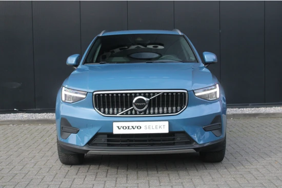 Volvo XC40 T4 Recharge Core Bright | 19'' | Camera | Stoel / stuurverwarming | Privacy-glass