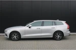 Volvo V60 B4 Core | 36 maanden onderhoud en 24 maanden garantie inclusief | Pilot Assist | BLIS | Camera | Keyless | Stoel / stuur / achte