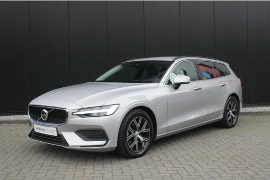 Volvo V60 B4 Core | 36 maanden onderhoud en 24 maanden garantie inclusief | Pilot Assist | BLIS | Camera | Keyless | Stoel / stuur / achte