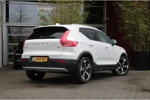 Volvo XC40 B4 Automaat Inscription | Parkeerverwarming | Adaptive cruise | Dodehoeksensoren | Schuifdak | Harman/Kardon