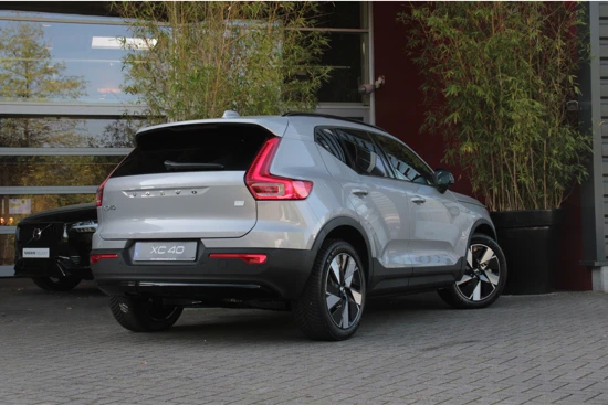 Volvo XC40 Single Motor Extended Range Ultimate 82 kWh| extra getint glas| Luxe bekleding| snel leverbaar!