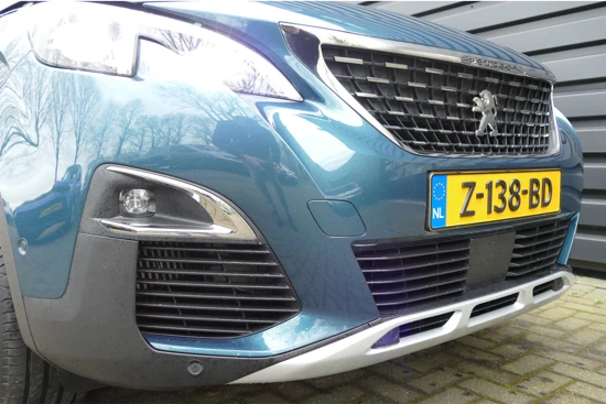 Peugeot 5008 1.2 PURETECH 130PK 7-ZITS GT-LINE / NAVI / CLIMA / PDC / 18" LMV / FULL-LED / WINTERPAKKET / BLUETOOTH / CRUISECONTROL / 1E EIGE