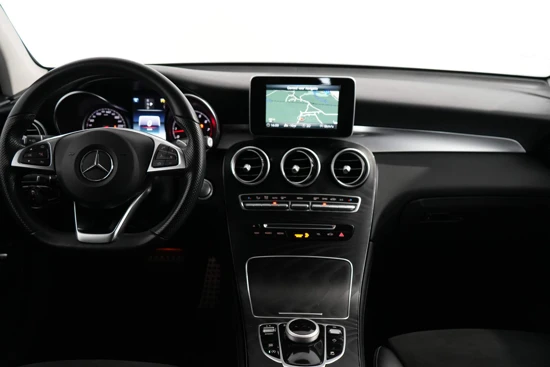 Mercedes-Benz GLC 250 4MATIC Business Solution AMG