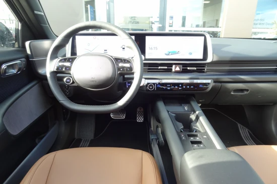 Hyundai IONIQ 6 First Edition AWD 77 kWh | LEDER | SCHUIF-KANTELDAK | 360-GRADEN CAMERA