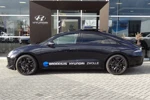 Hyundai IONIQ 6 First Edition AWD 77 kWh | LEDER | SCHUIF-KANTELDAK | 360-GRADEN CAMERA
