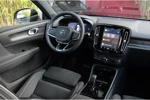 Volvo XC40 Single Motor Extended Range Plus 82 kWh | Warmtepomp | Adaptive Cruise | Camera | Stuur/stoelverwarming