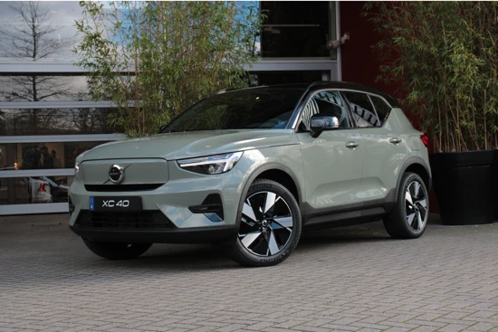 Volvo XC40 Single Motor Extended Range Plus 82 kWh| Warmtepomp| Extra getint glas| Adaptive Cruise| Foto's volgen