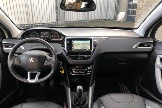 Peugeot 2008 1.2 PureTech Urban Cross