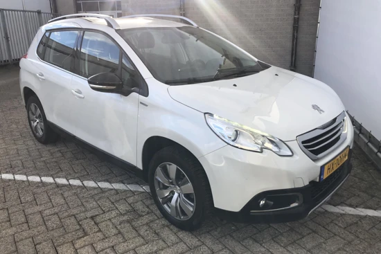 Peugeot 2008 1.2 PureTech Urban Cross