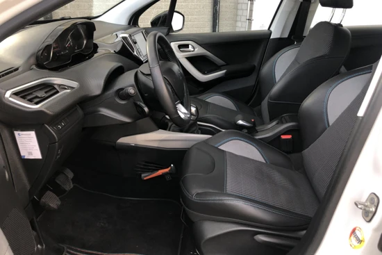 Peugeot 2008 1.2 PureTech Urban Cross