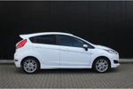 Ford Fiesta 1.0 100pk Hot Hatch | 100 % dealer o.h. | Privacy-Glass | Spoiler | Cruise | Navigatie incl. Bluetooth