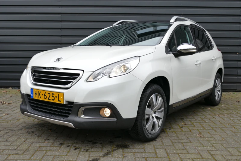 Peugeot 2008 1.2 PURETECH 110PK ALLURE AUTOMAAT / NAVI / LEDER / CLIMA / PDC / 16"LMV / PANO.DAK / WINTERPAKKET / AFN.TREKHAAK / BLUETOOTH /