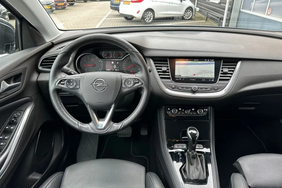 Opel Grandland X Innovation+ 1.2 Turbo 130pk 8-traps automaat | ADAPTIVE CRUISE CONTROL| NAVIGATIE| CAMERA| ELK. ACHTERKLEP| STOELVERWARMING/VENT