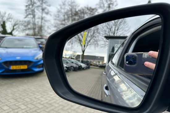 Opel Grandland X Innovation+ 1.2 Turbo 130pk 8-traps automaat | ADAPTIVE CRUISE CONTROL| NAVIGATIE| CAMERA| ELK. ACHTERKLEP| STOELVERWARMING/VENT