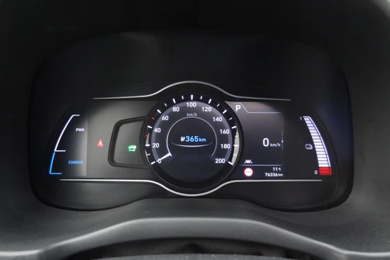 Hyundai KONA EV Premium Sky 64 kWh | SCHUIF-KANTELDAK | LEDER | STOELVERWARMING & -VENTILATIE | HEAD-UP-DISPLAY